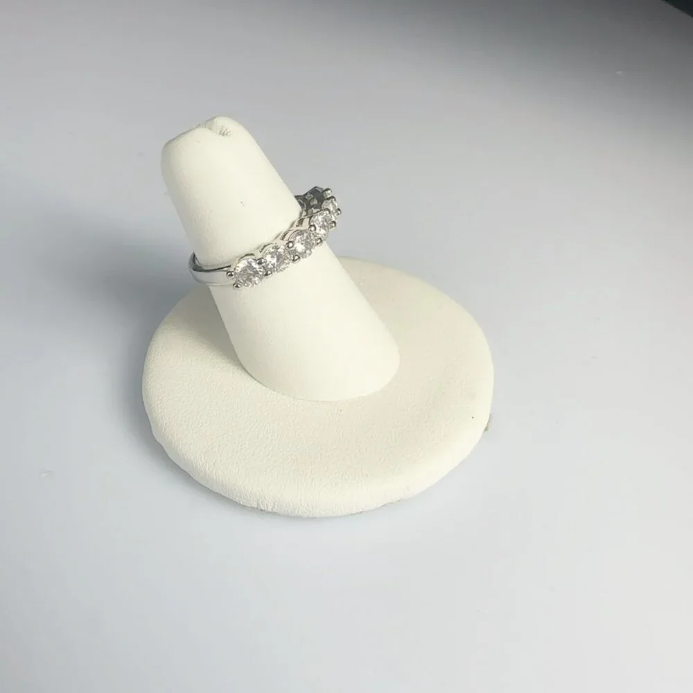 Cubic Zirconia Silver Tone Band Ring Size 9 Fashion Jewelry - Picture 9 of 14